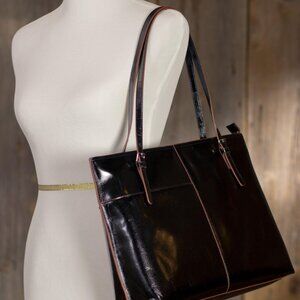 Hobo black leather Annalisa tote + red leather detail + zipper close + dust bag